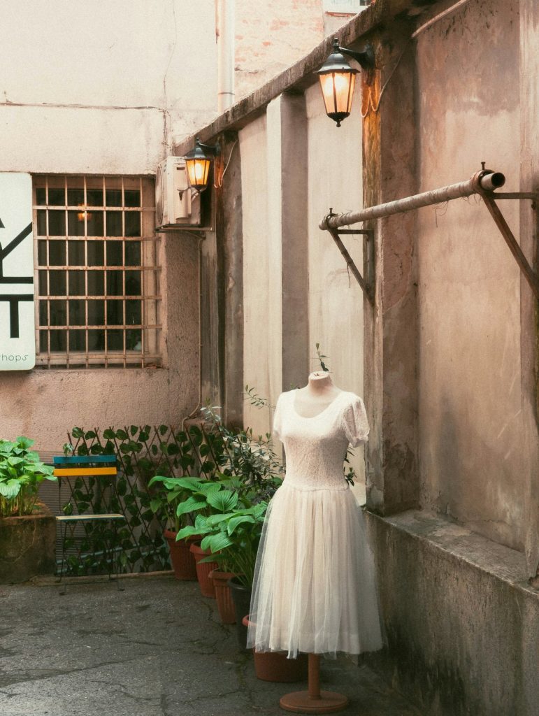 Minimalist Linen Midi Dress